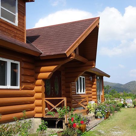 Log Pension Izumigamori Motobu Εξωτερικό φωτογραφία